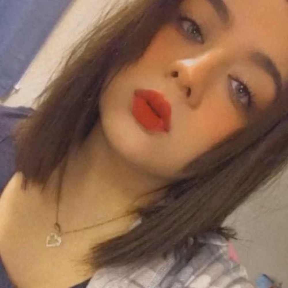 Meet your Posher, Amaris